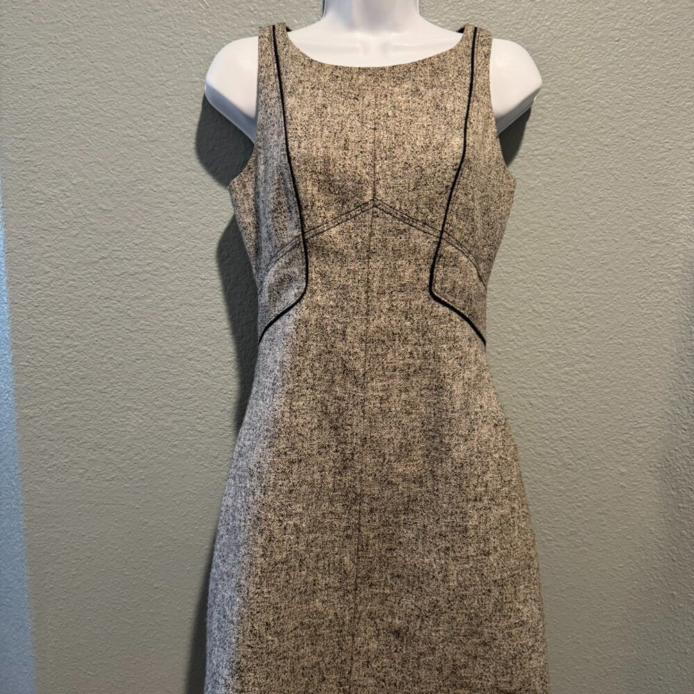 White House Black Market Grey Tweed Shift Dress - Size 0